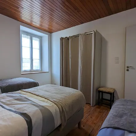Maison Spacieuse Avec Piscine Privée, Climatisation, Wi-fi, Animaux Acceptés Et Parking - Fr-1-653-268 Casa di campagna