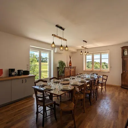 Maison Spacieuse Avec Piscine Privée, Climatisation, Wi-fi, Animaux Acceptés Et Parking - Fr-1-653-268 *