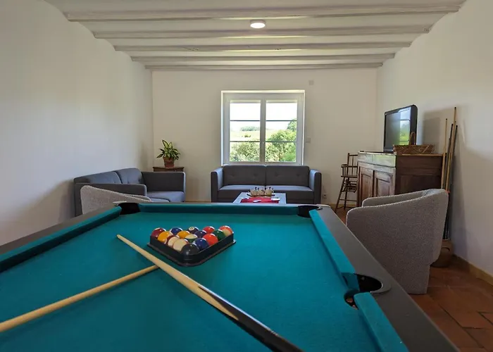 Maison Spacieuse Avec Piscine Privee, Climatisation, Wi-fi, Animaux Acceptes Et Parking - Fr-1-653-268 Casa de Férias Montbron