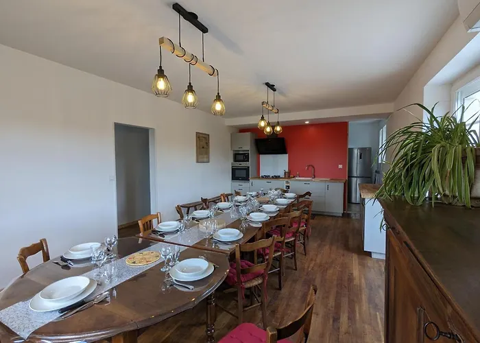 Maison Spacieuse Avec Piscine Privee, Climatisation, Wi-fi, Animaux Acceptes Et Parking - Fr-1-653-268 Montbron