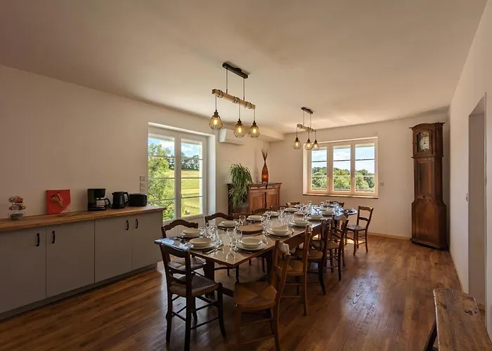 Maison Spacieuse Avec Piscine Privee, Climatisation, Wi-fi, Animaux Acceptes Et Parking - Fr-1-653-268 *